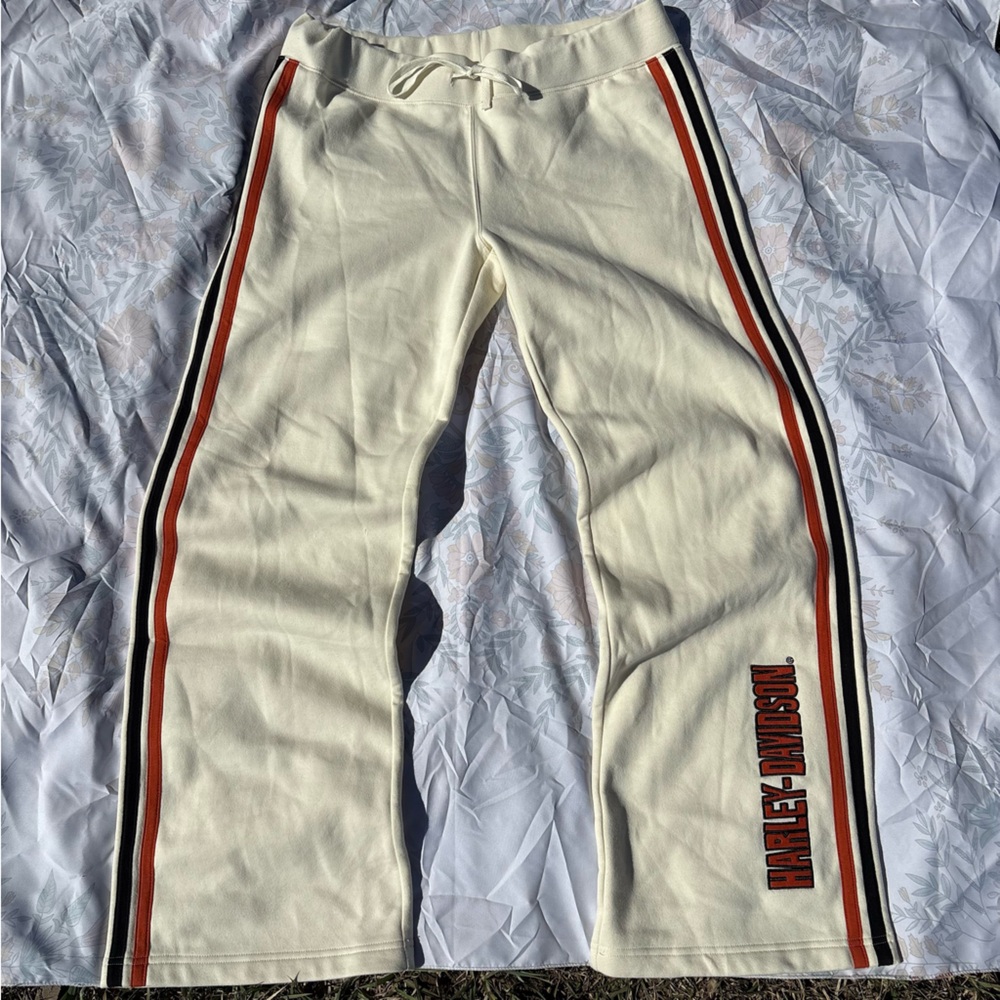 Harley-Davidson Cream Apparel with Logo